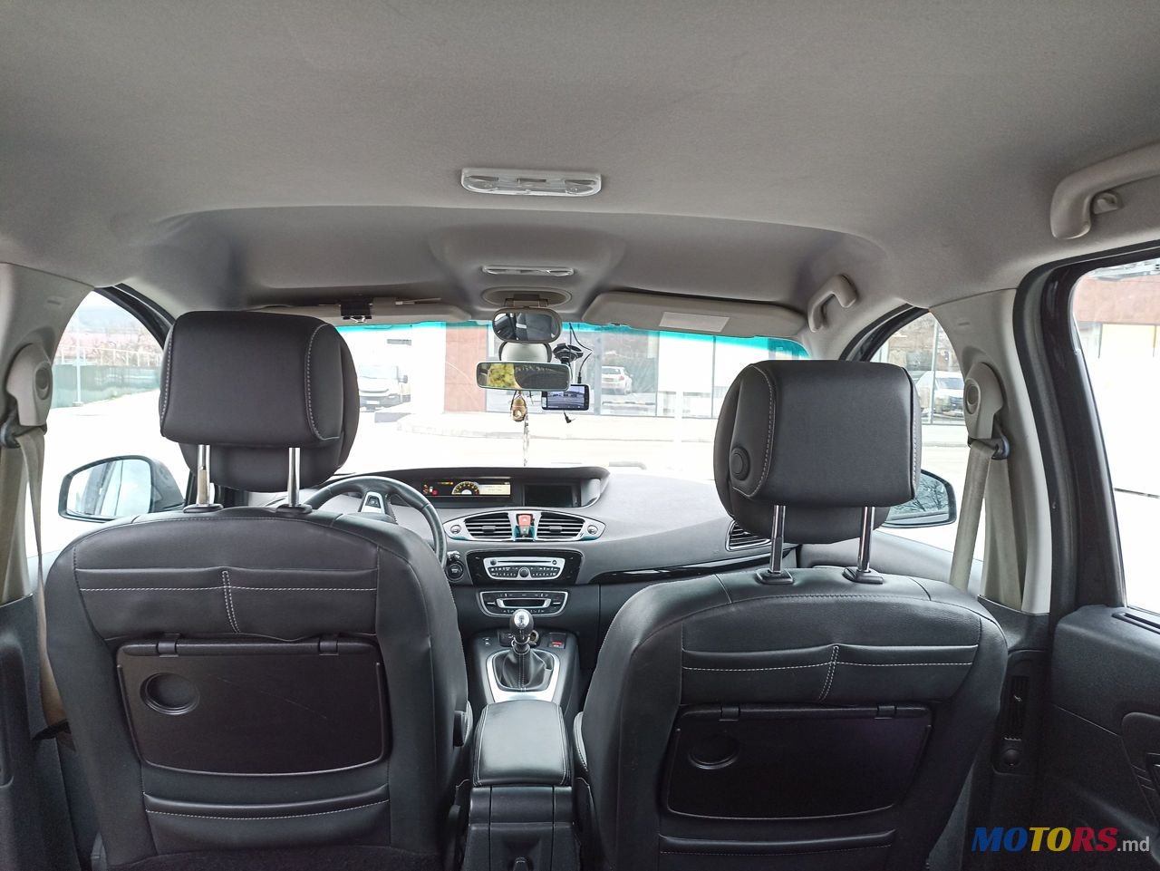 2011' Renault Grand Scenic photo #4