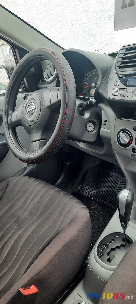 2010' Nissan Pixo photo #2