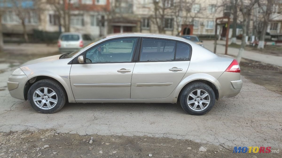 2007' Renault Megane photo #2