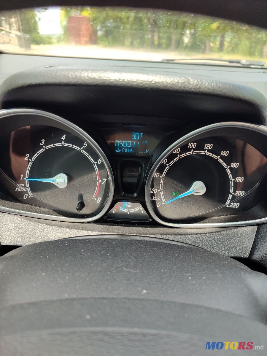 2015' Ford B-MAX photo #5