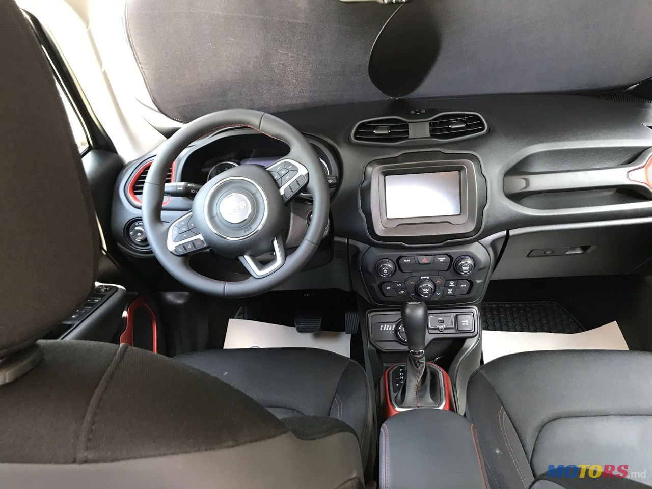 2019' Jeep Renegade photo #6