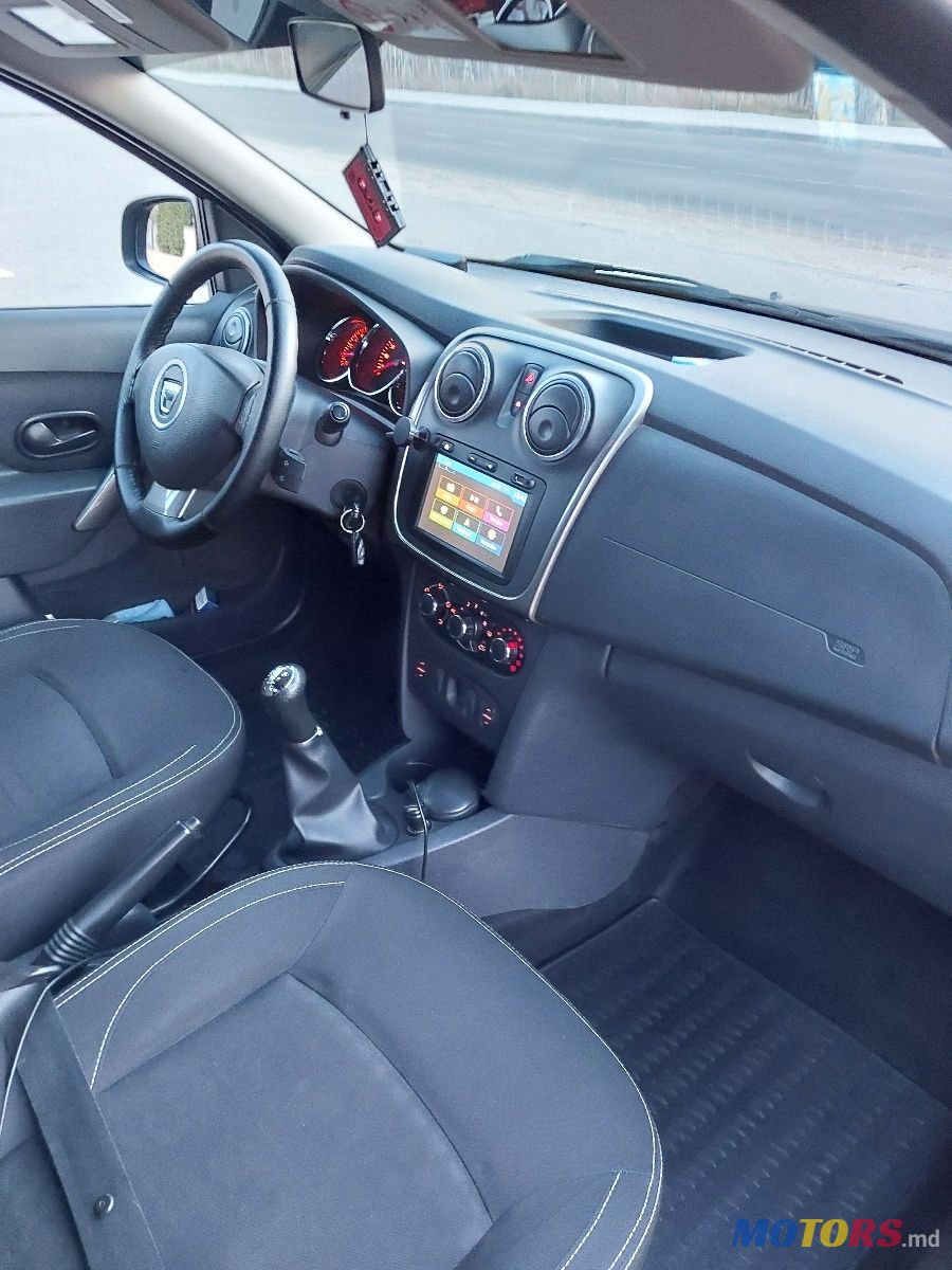 2014' Dacia Logan photo #5