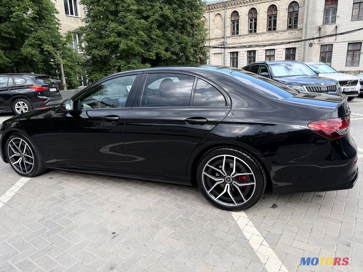 2022' Mercedes-Benz E-Class photo #4