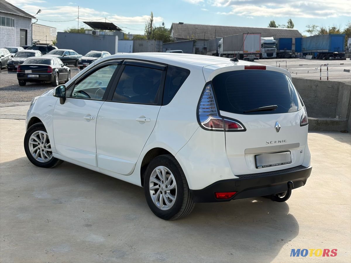 2014' Renault Scenic photo #3