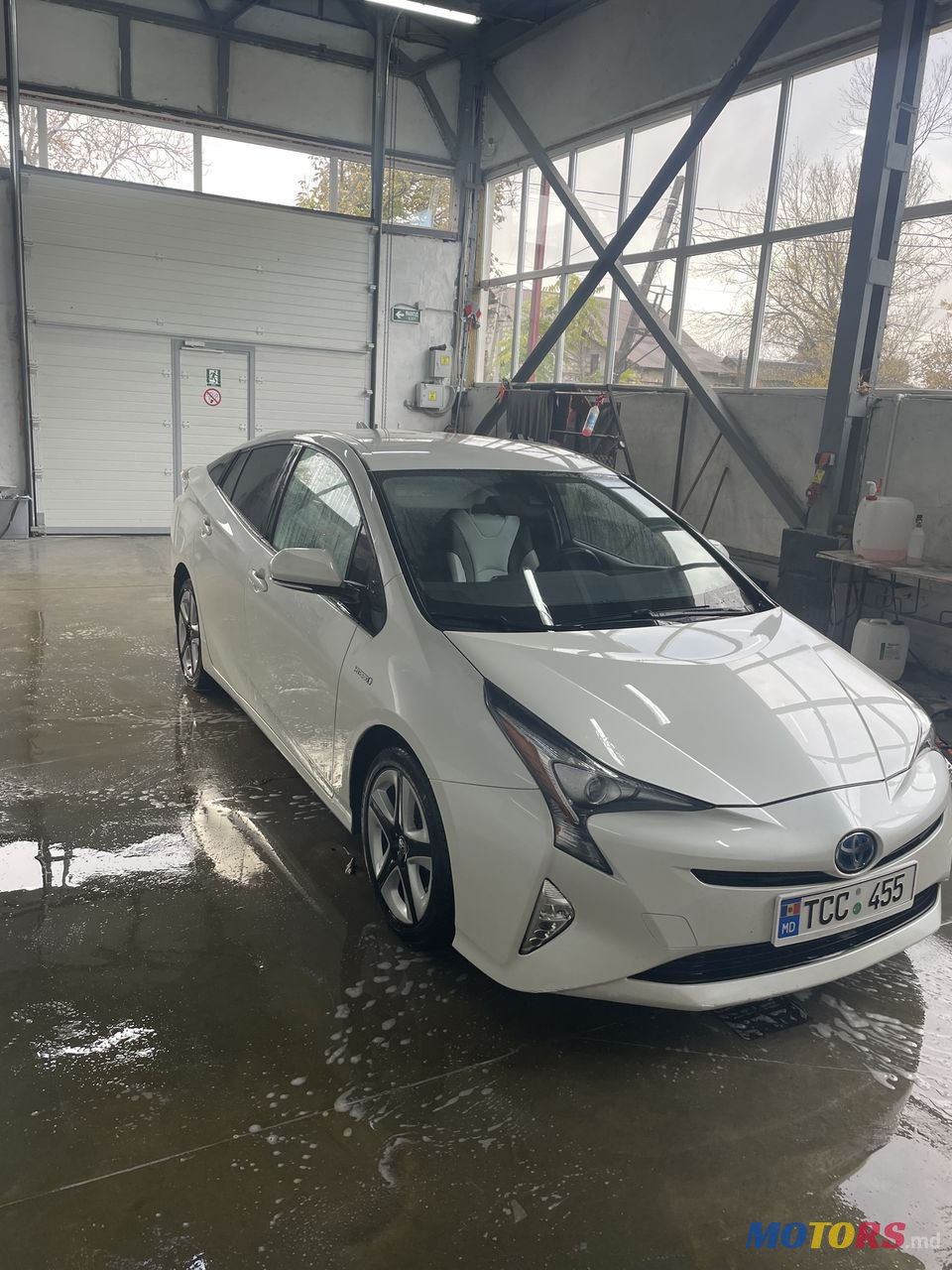 2016' Toyota Prius photo #1