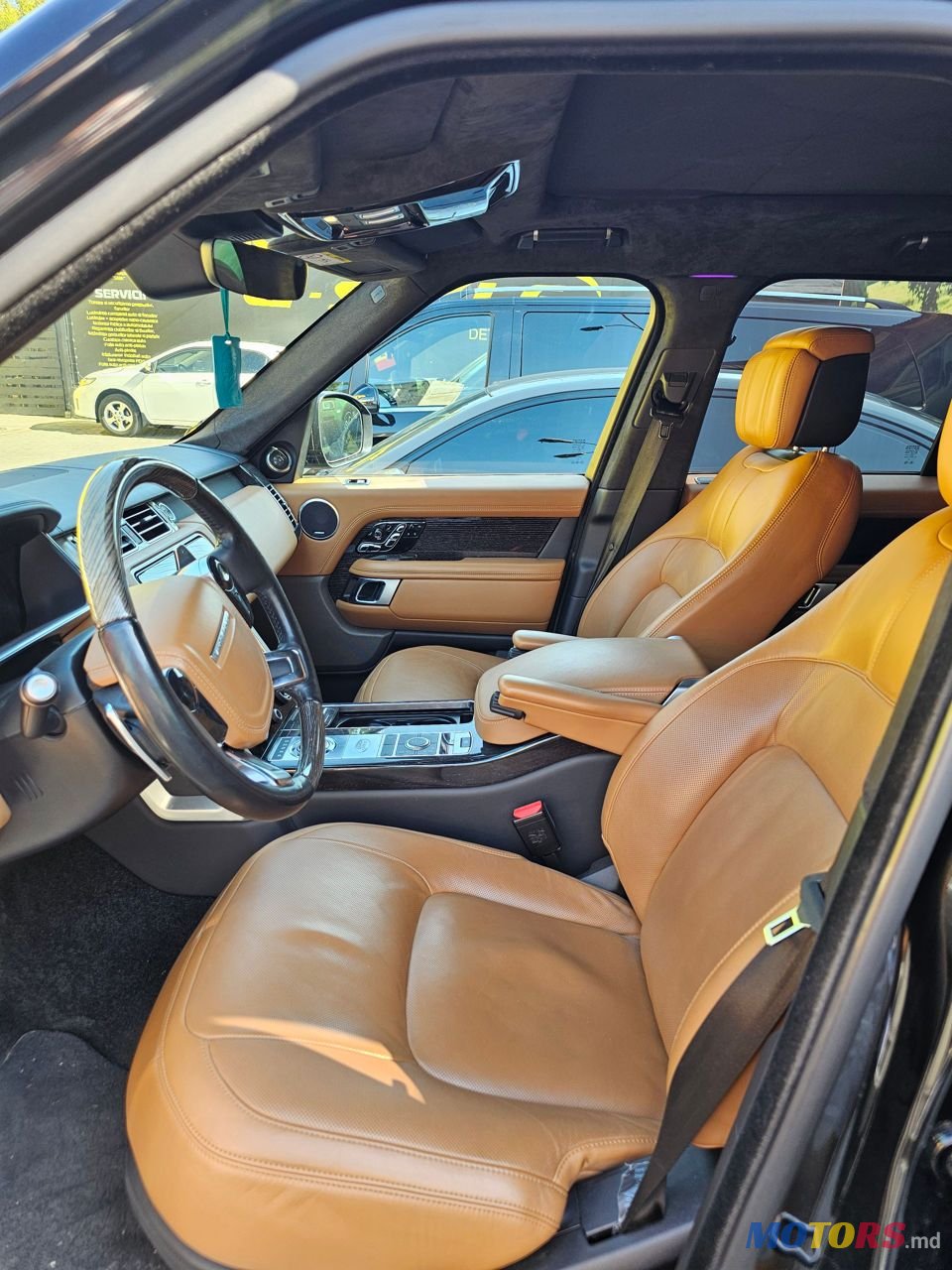 2018' Land Rover Range Rover photo #5