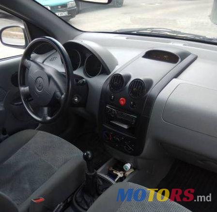 2004' Daewoo Kalos photo #1