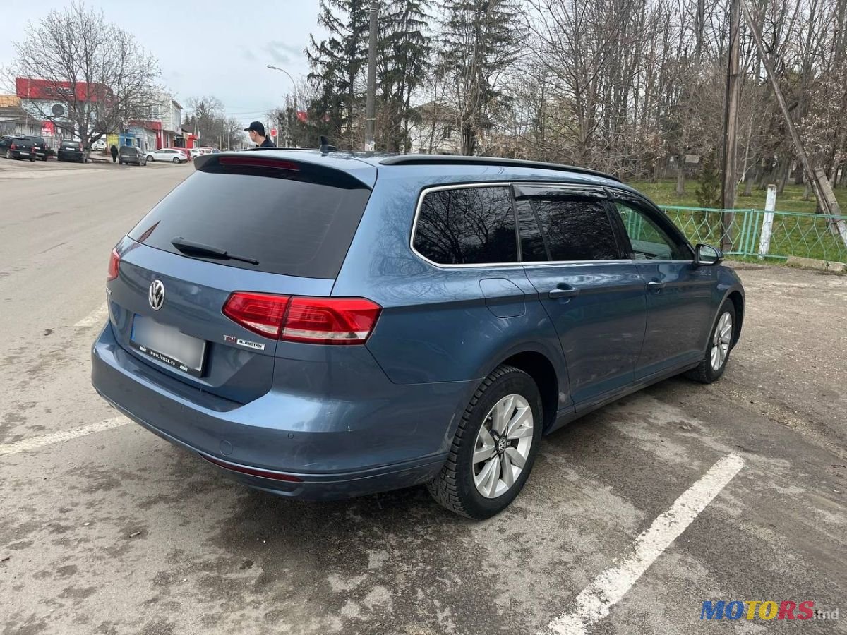 2016' Volkswagen Passat photo #4