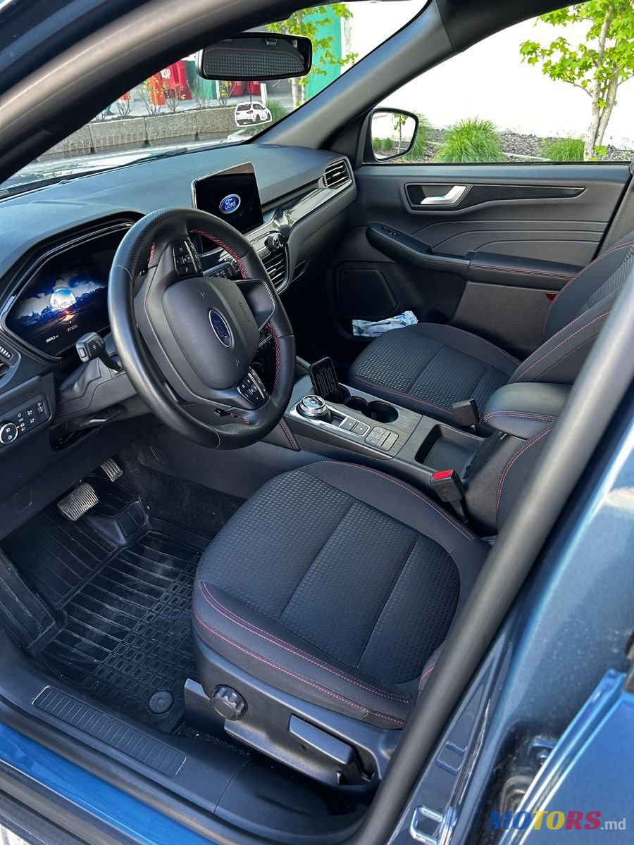 2023' Ford Kuga photo #6