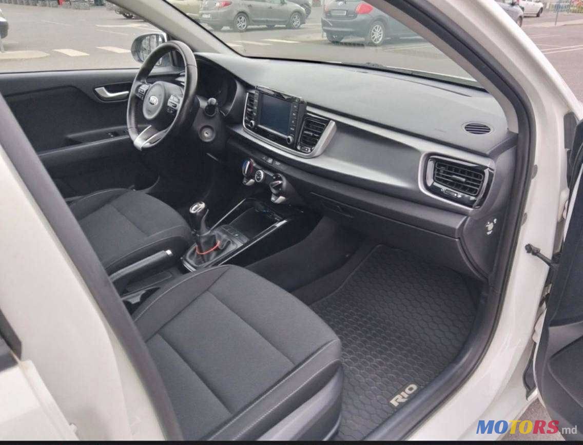 2017' Kia Rio photo #6