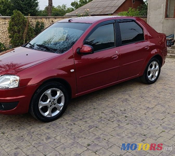 2009' Dacia Logan photo #2