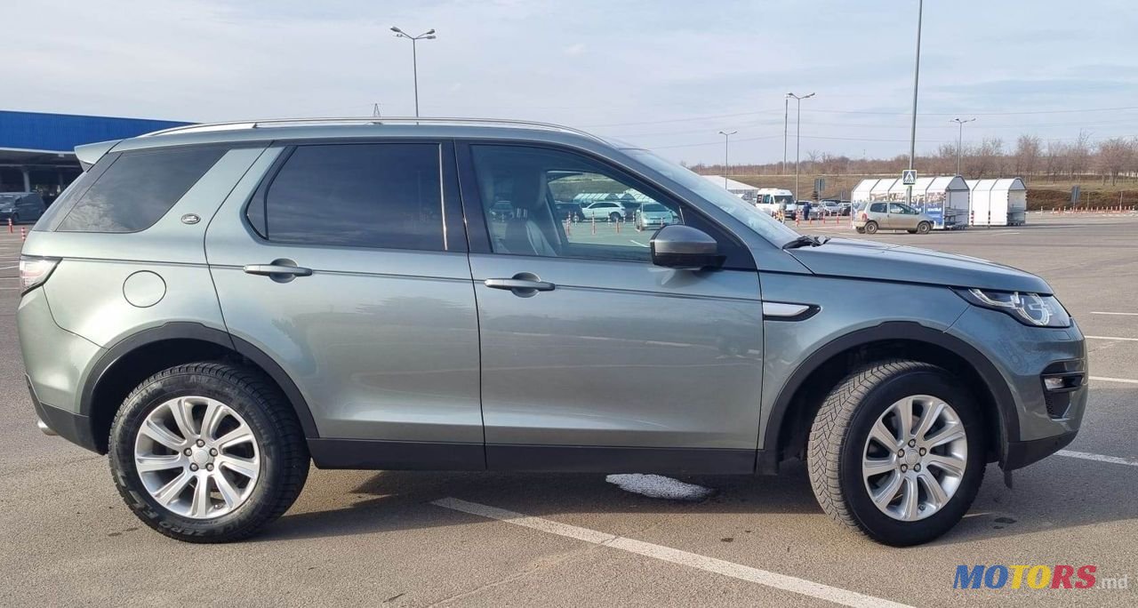 2016' Land Rover Discovery Sport photo #6