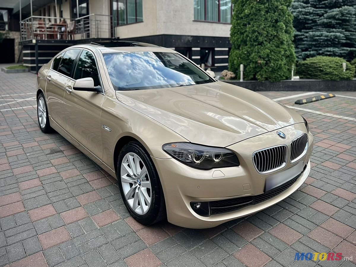 2013' BMW 5 Series photo #1
