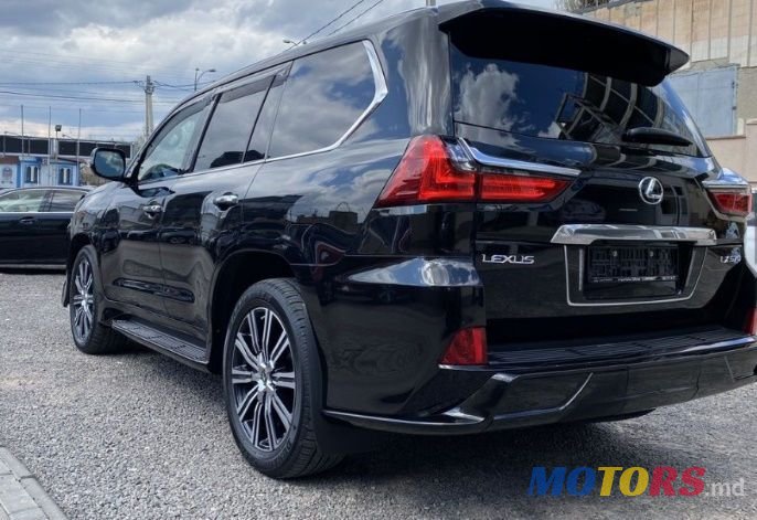 2019' Lexus Lx Series photo #2