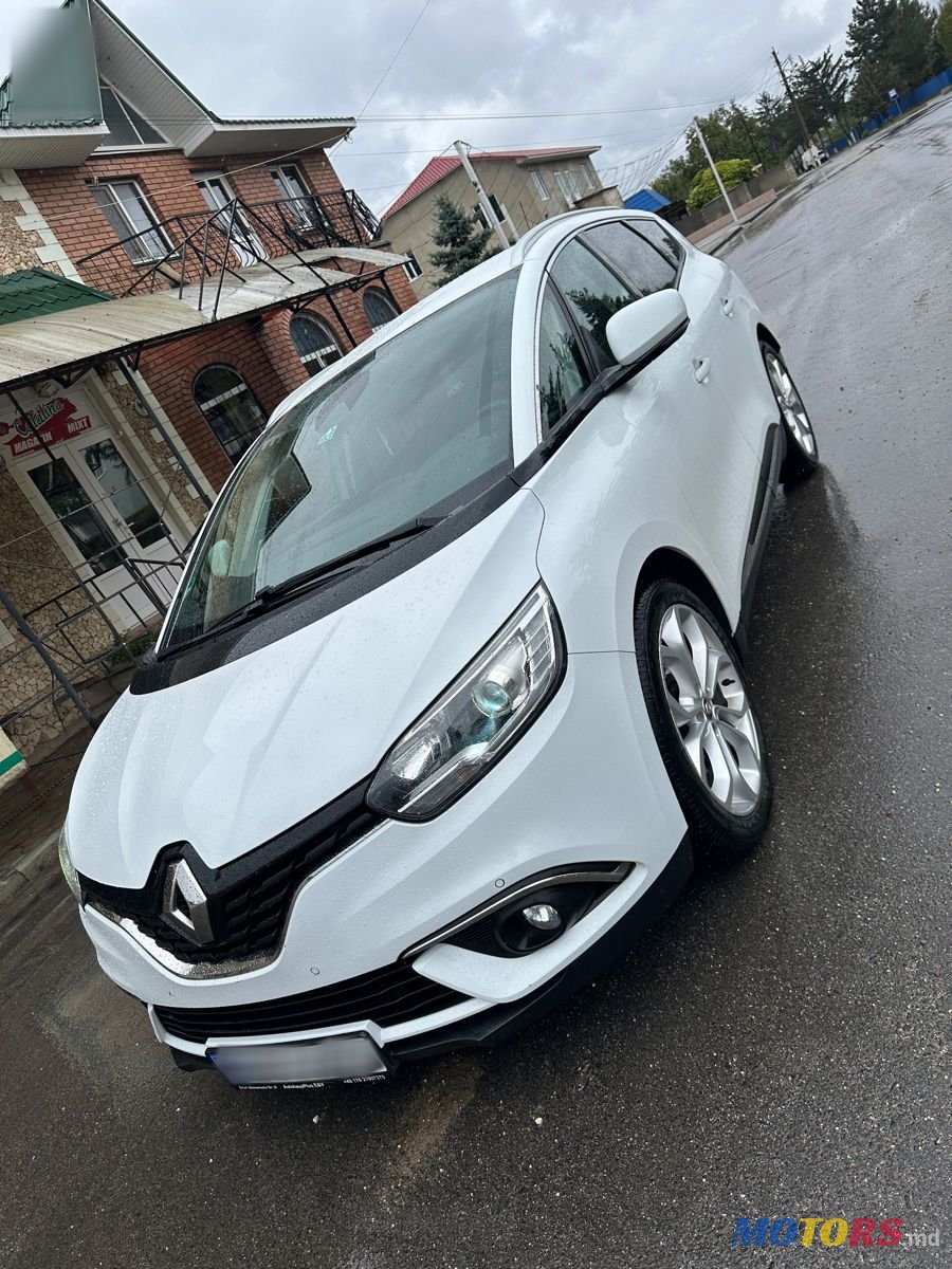 2017' Renault Grand Scenic photo #3