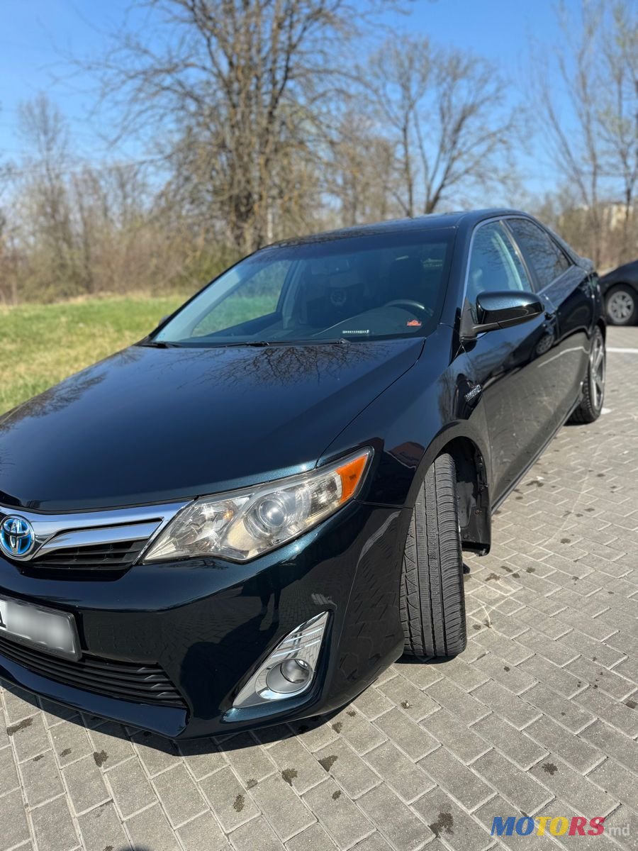 2013' Toyota Camry photo #4