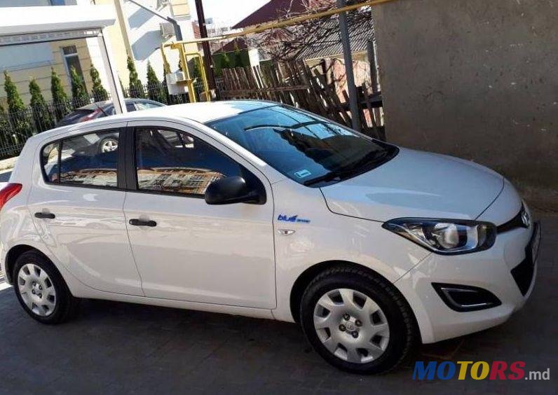 2013' Hyundai i20 photo #1