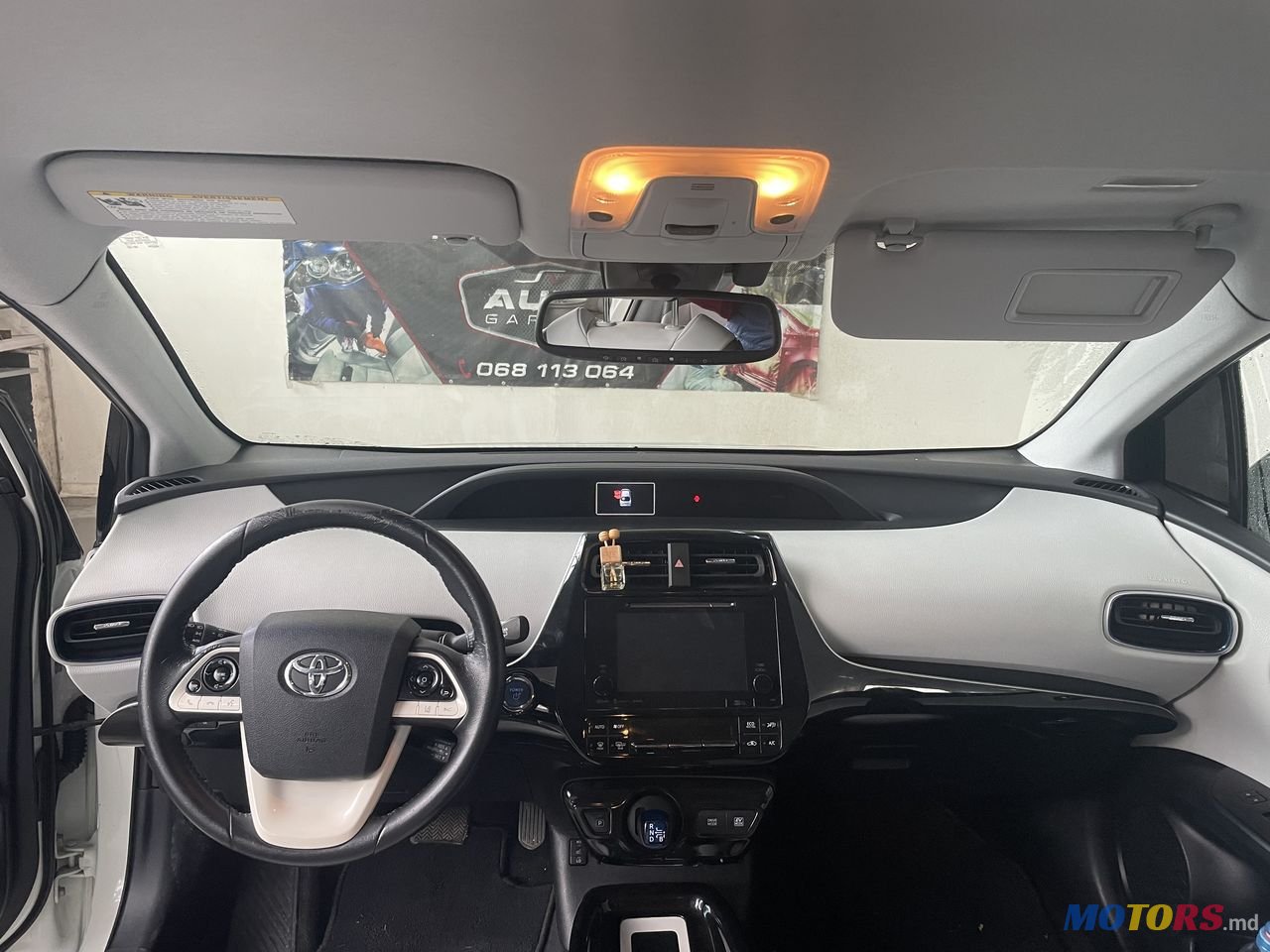 2016' Toyota Prius photo #6