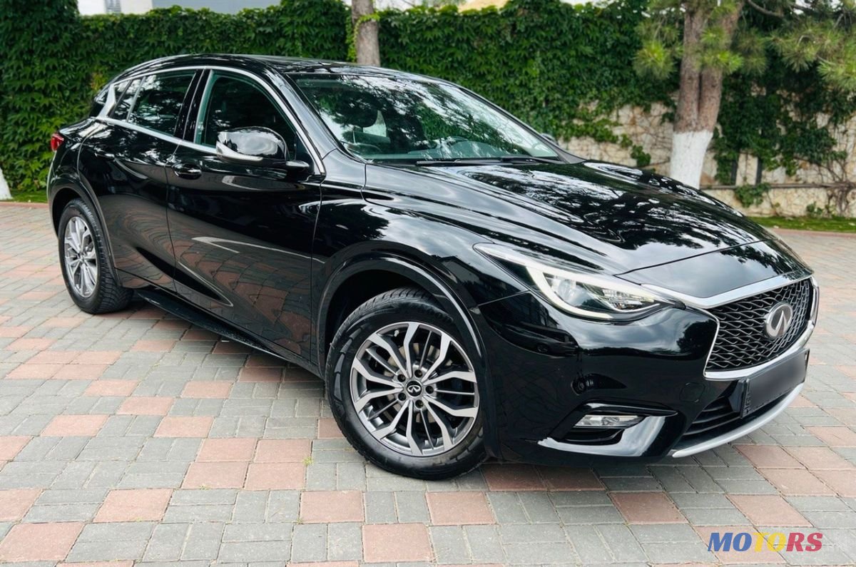 2018' Infiniti QX30 photo #1