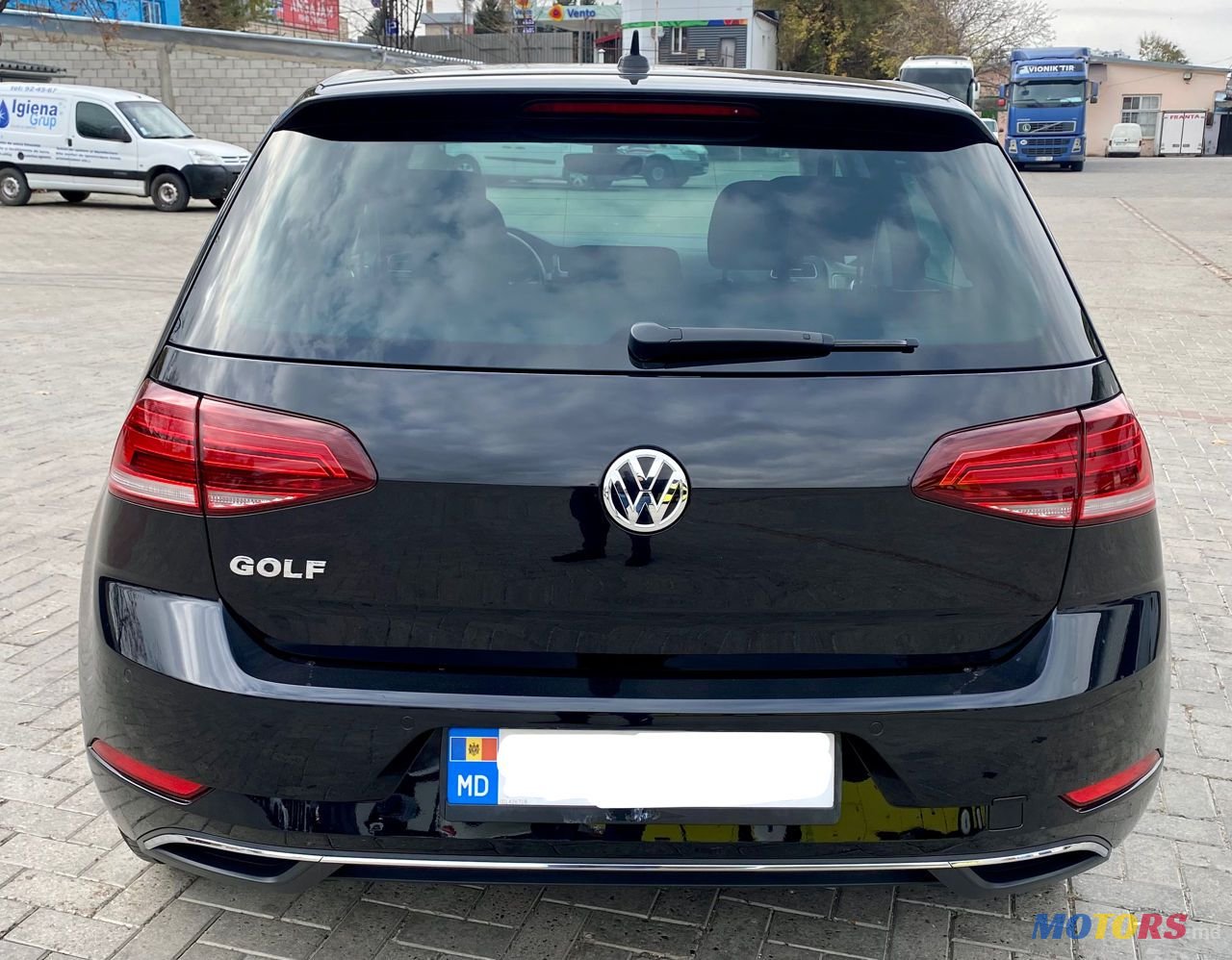 2019' Volkswagen Golf photo #6