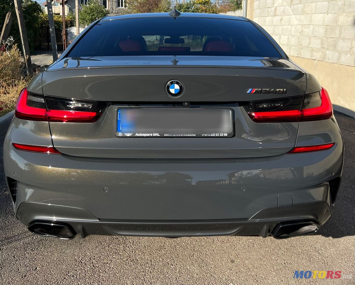 2021' BMW 3 Series photo #3