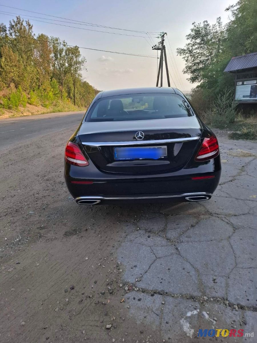 2018' Mercedes-Benz E-Class photo #2