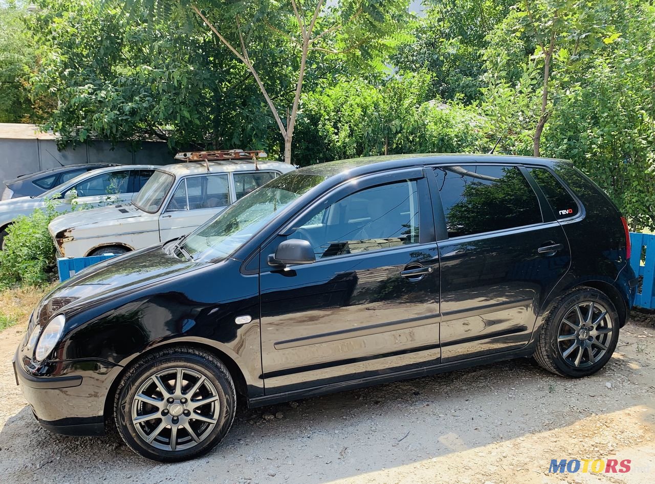 2004' Volkswagen Polo photo #4