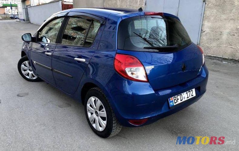 2010' Renault Clio photo #4