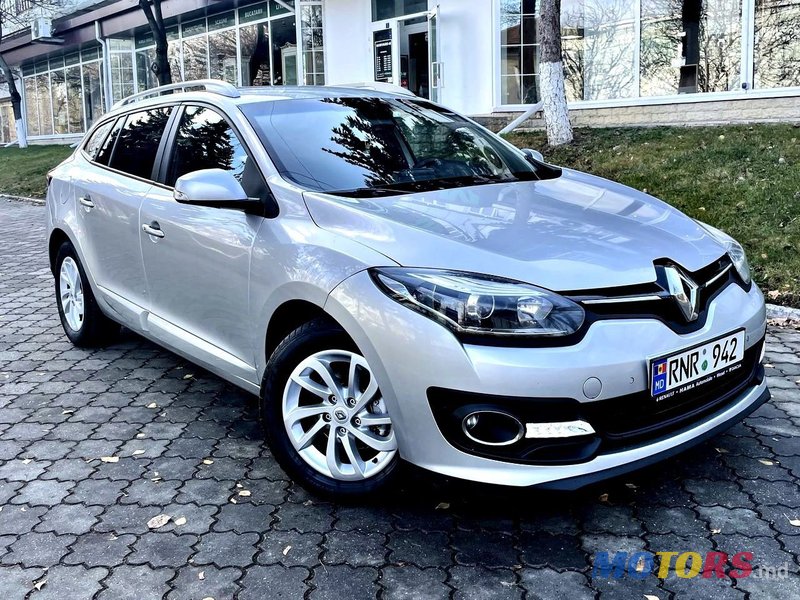 2014' Renault Megane photo #2