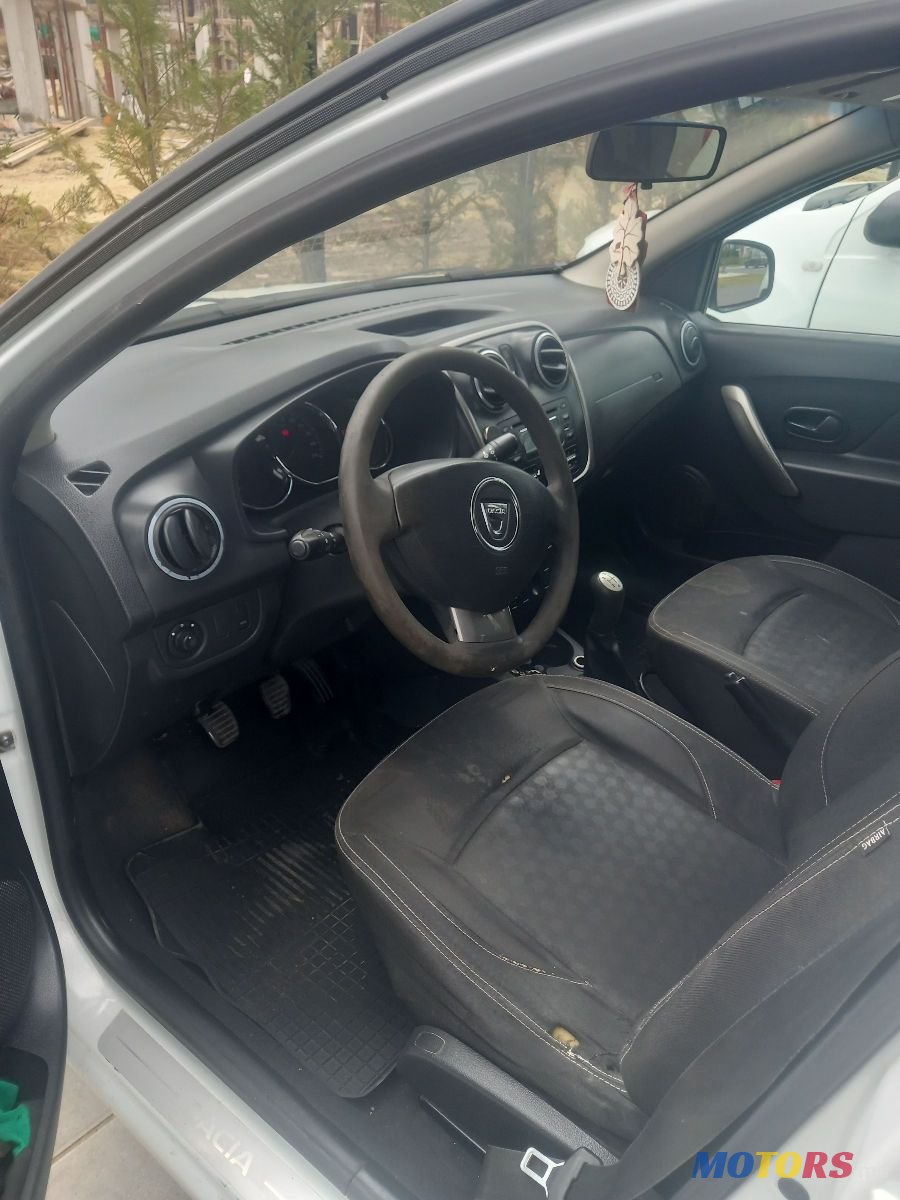 2013' Dacia Logan photo #3