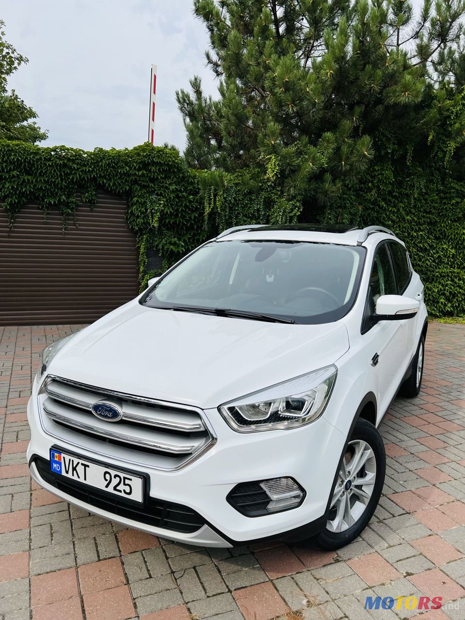 2017' Ford Kuga photo #1