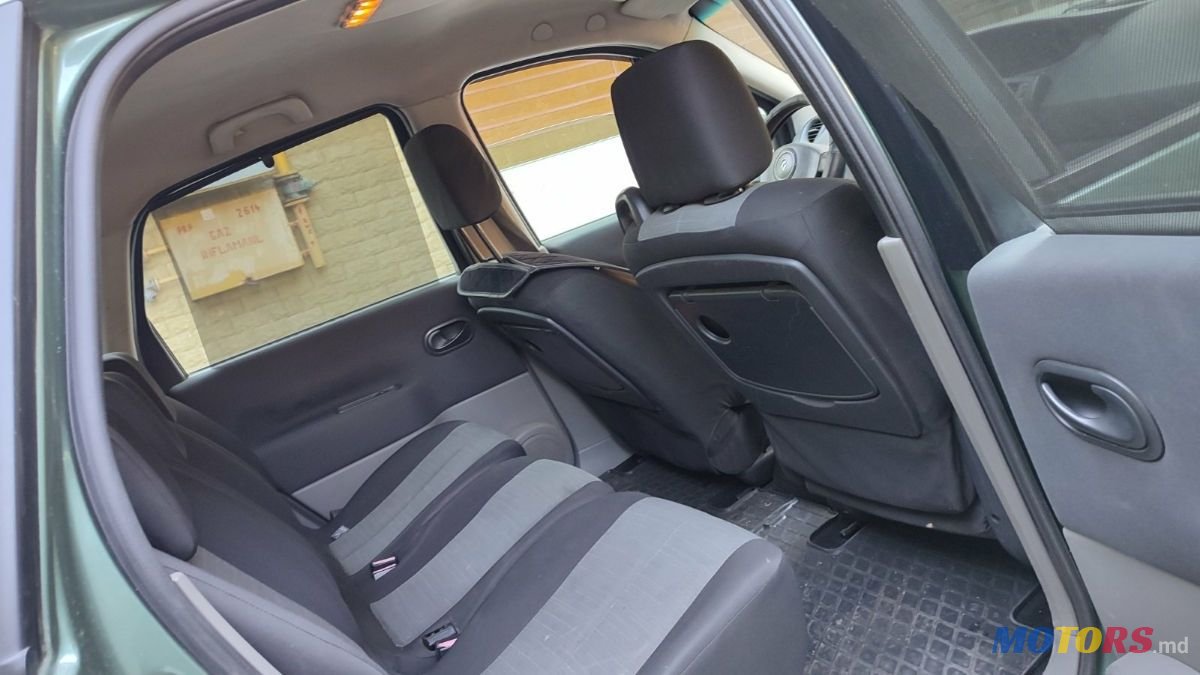 2004' Renault Scenic photo #6