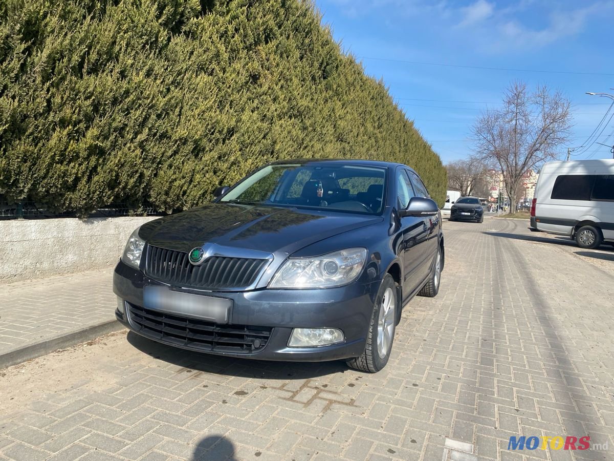 2012' Skoda Octavia photo #2