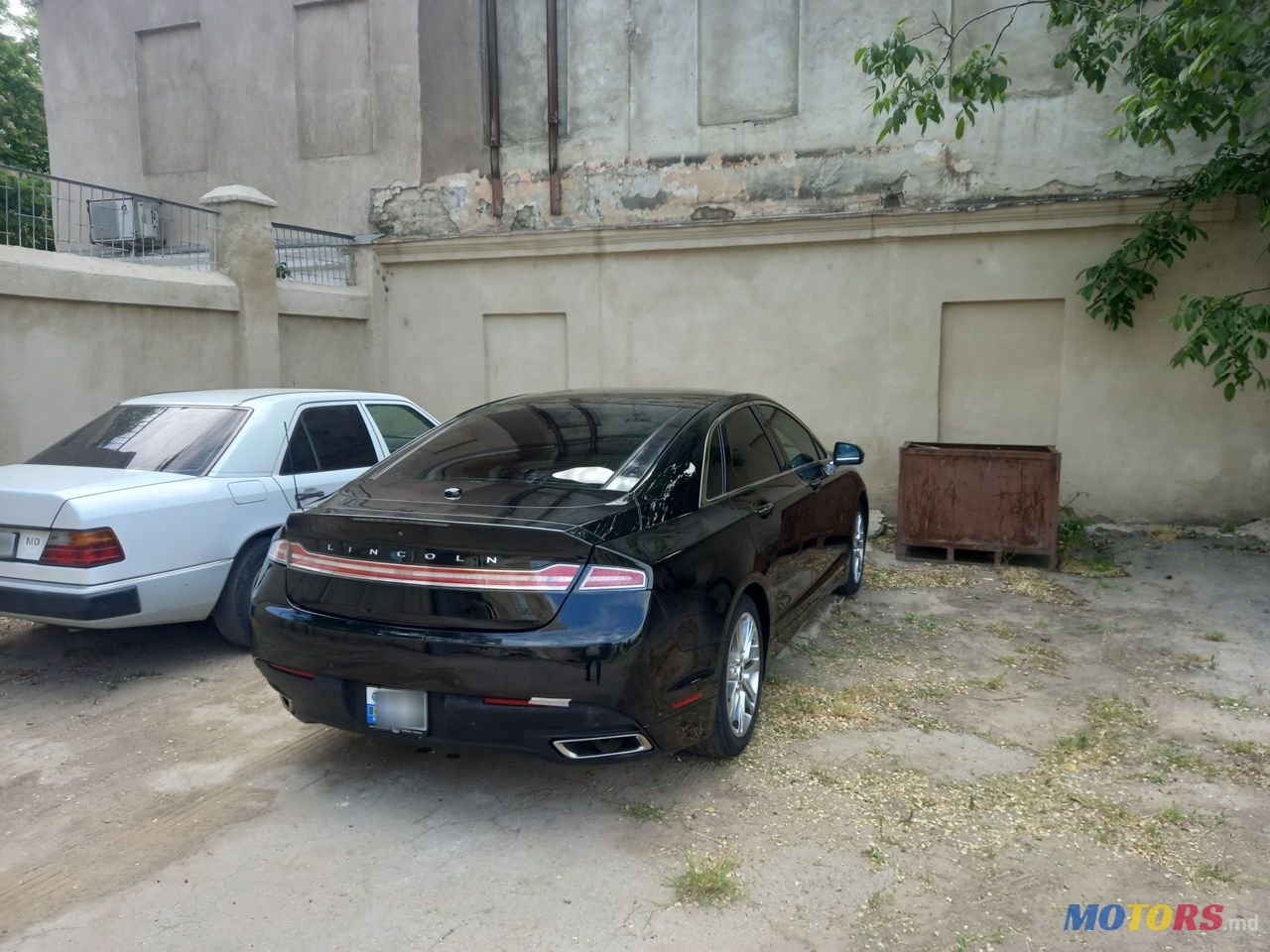 2014' Lincoln MKZ photo #4