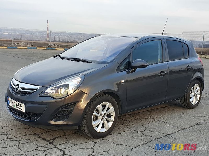 2014' Opel Corsa photo #2