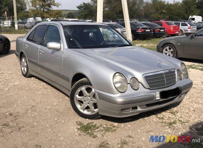 2002' Mercedes-Benz E photo #1