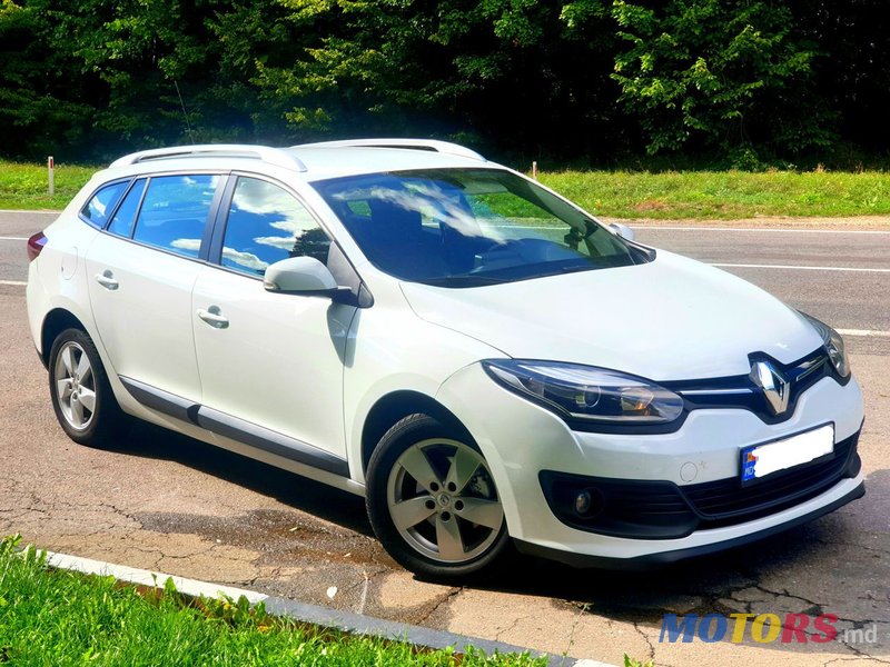 2014' Renault Megane photo #3