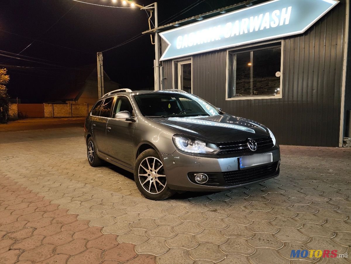 2012' Volkswagen Golf photo #1