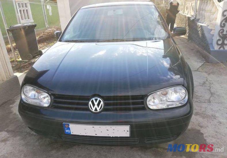 2001' Volkswagen Golf photo #2