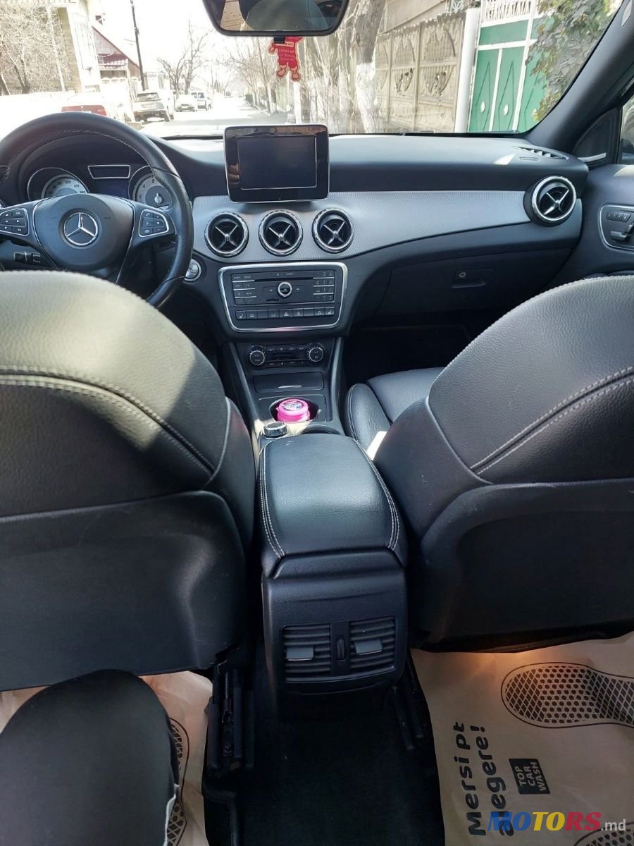 2016' Mercedes-Benz GLA photo #4