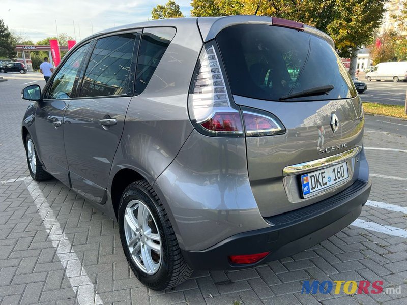 2012' Renault Scenic photo #2