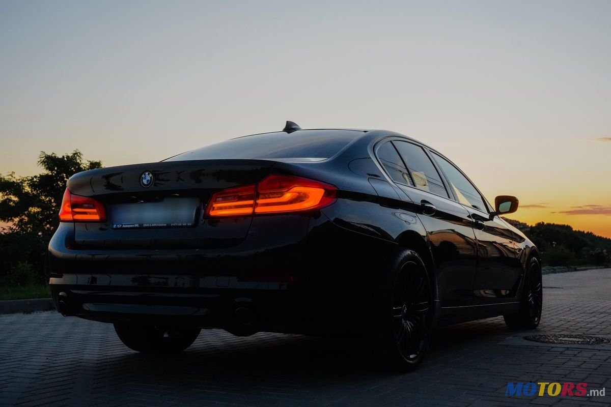2017' BMW 5 Series photo #6