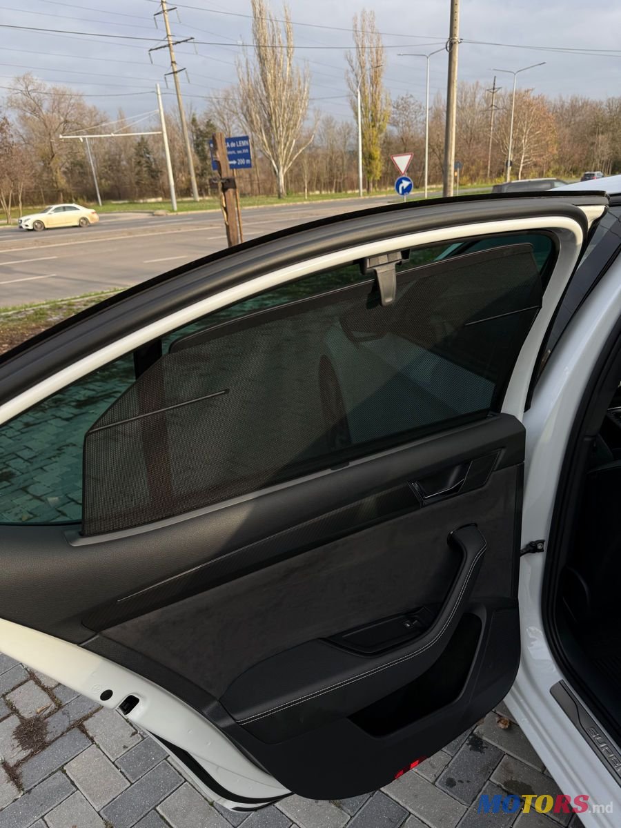 2019' Skoda Superb photo #4