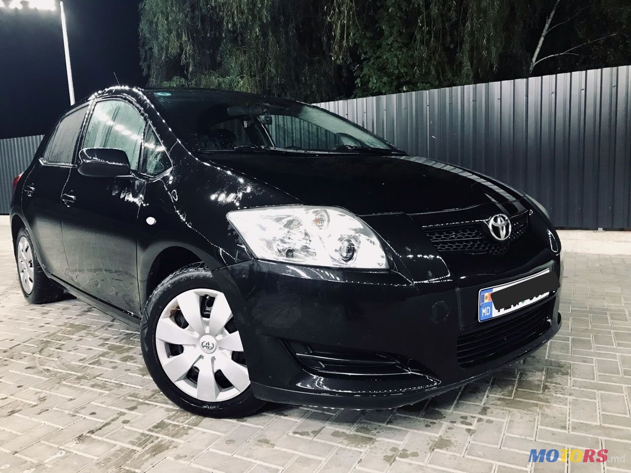 2007' Toyota Auris photo #1