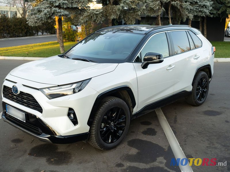 2023' Toyota RAV4 photo #2