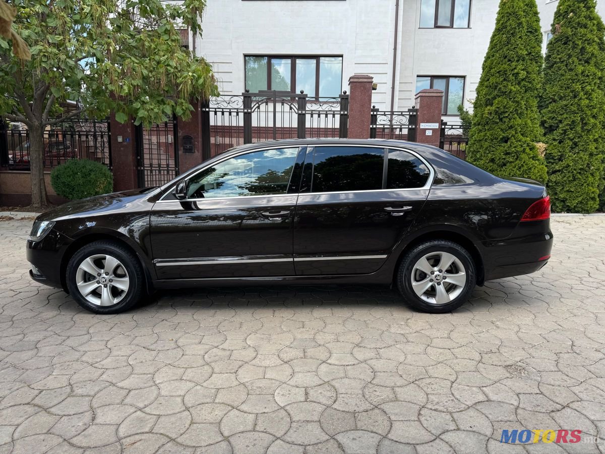 2015' Skoda Superb photo #1