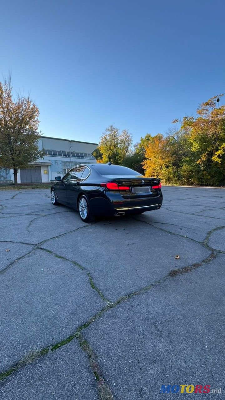 2020' BMW 5 Series photo #5