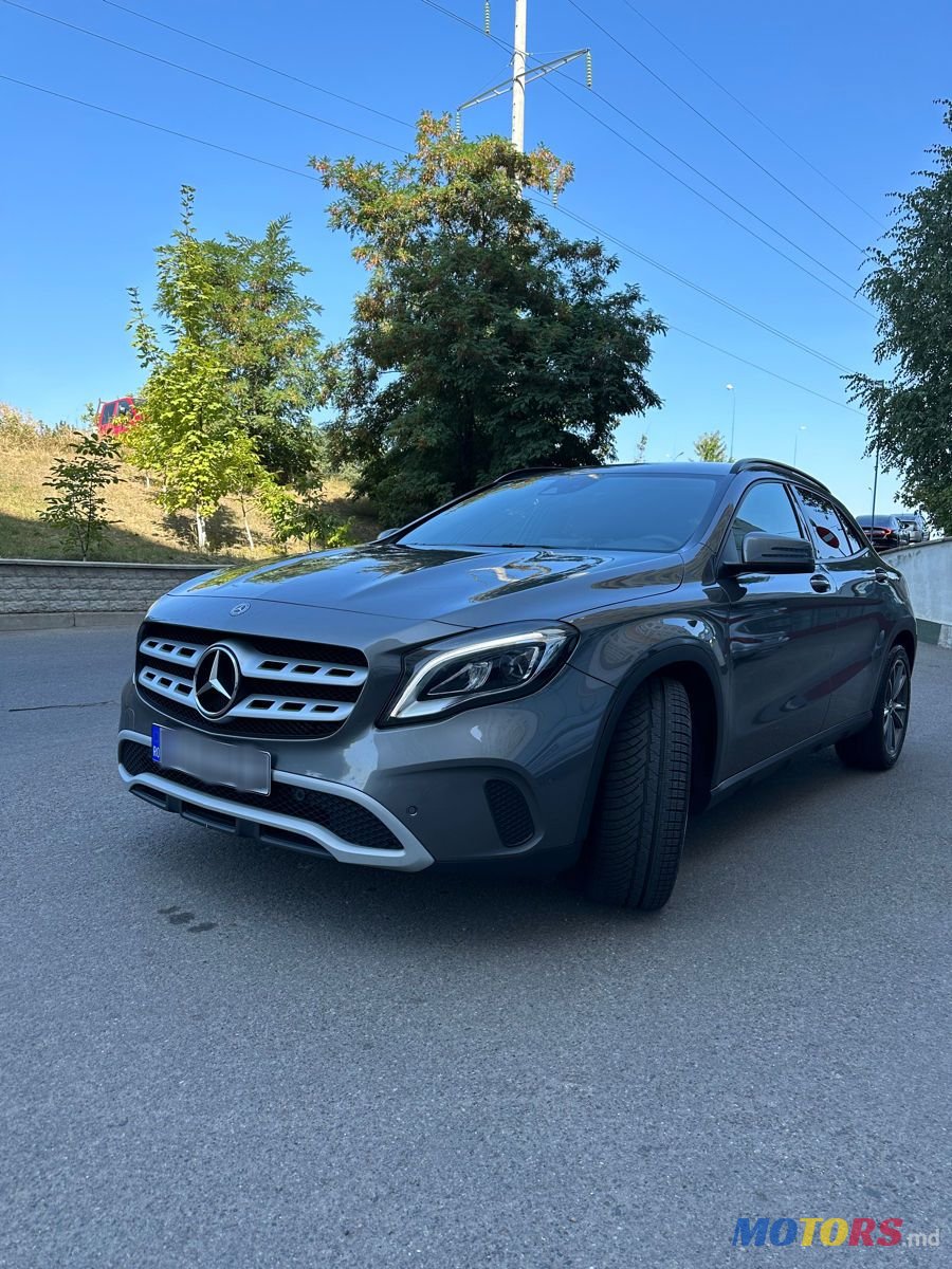 2017' Mercedes-Benz GLA photo #3