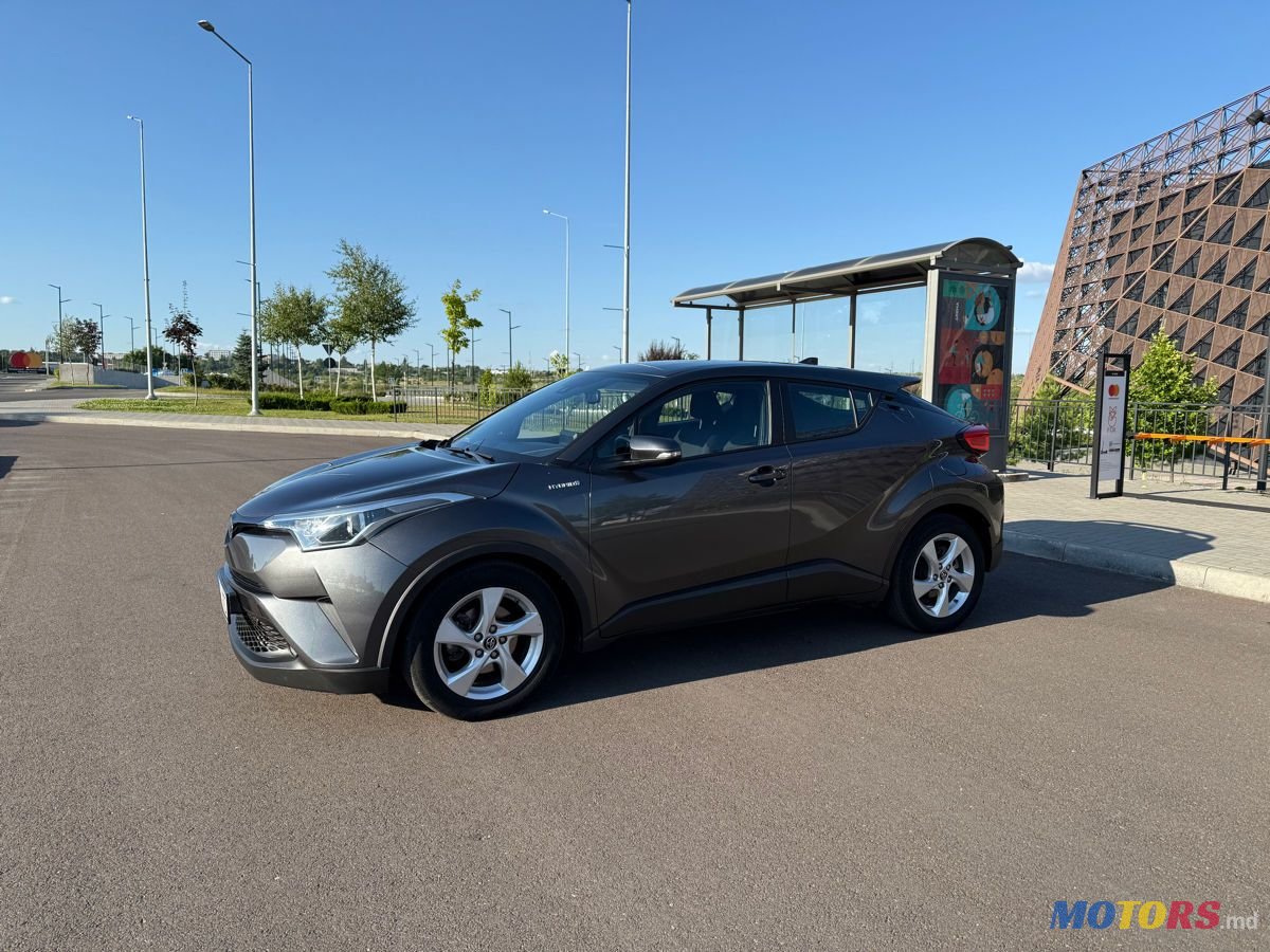 2018' Toyota C-HR photo #4