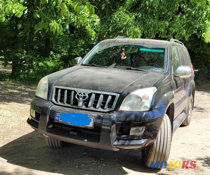 2004' Toyota Land Cruiser Prado photo #1